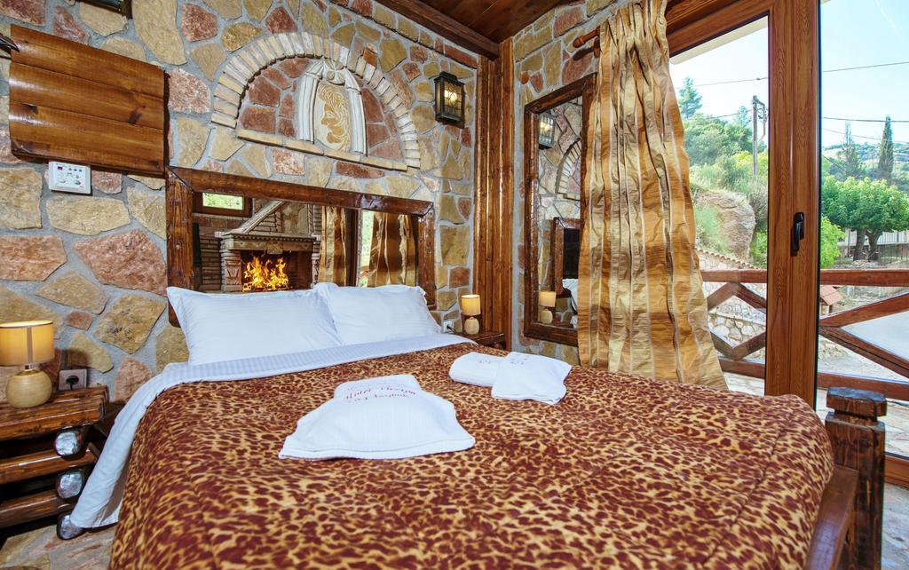Oneiro Resort กาโตซาโคลรู ภายนอก รูปภาพ