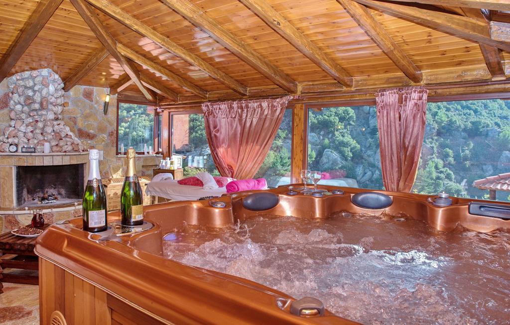 Oneiro Resort กาโตซาโคลรู ภายนอก รูปภาพ