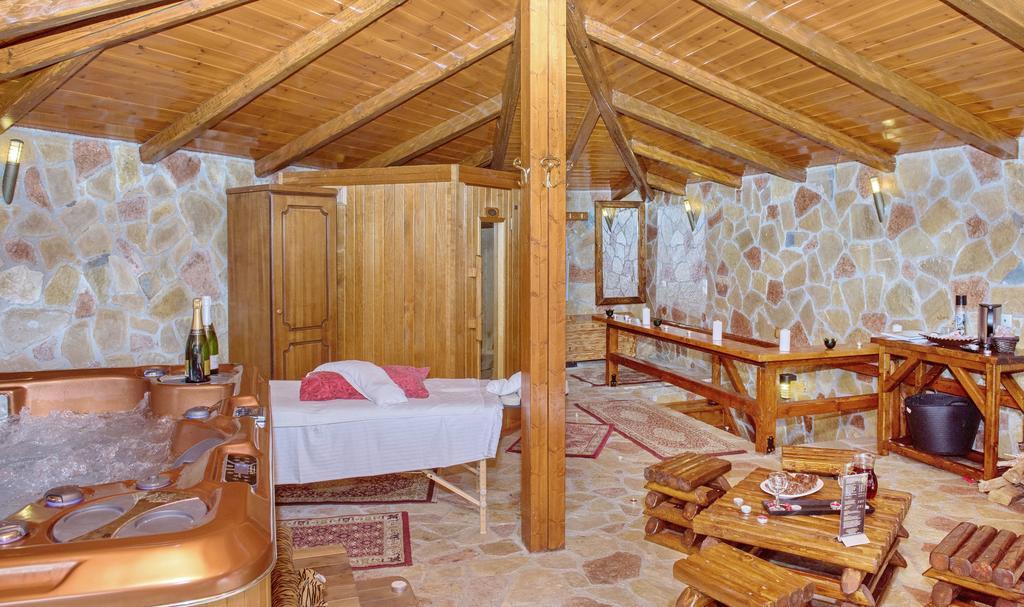 Oneiro Resort กาโตซาโคลรู ภายนอก รูปภาพ